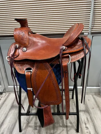 saddles-1747043922.png