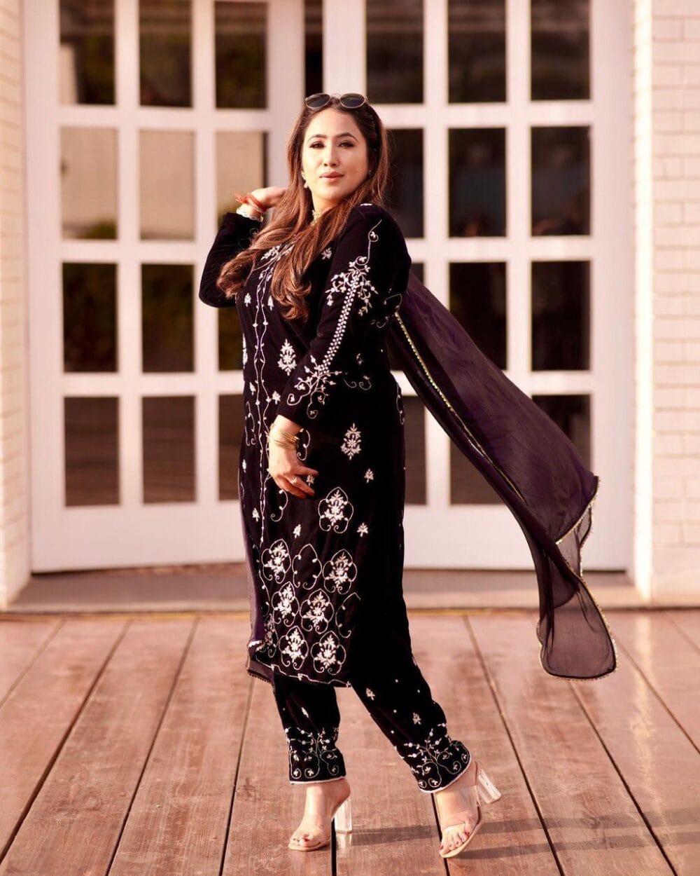 1750069800_Latest-Suit-Design-Punjabi-Suit-14.jpg