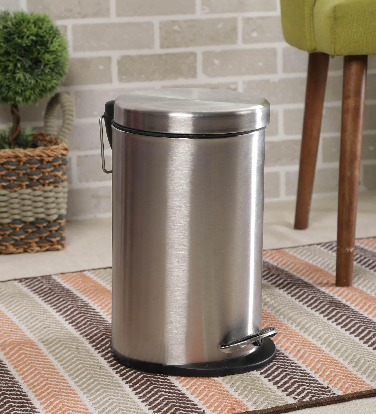 1750324620_5-litres-stainless-steel-pedal-dustbin-5-litres-stainless-steel-pedal-dustbin-teb7rd_7f6cf0dc-4b67-450c-b4de-0cd046f47af6.jpg