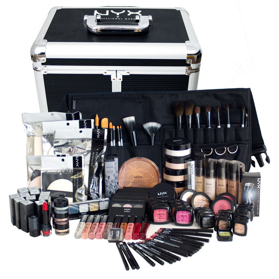 1750768697_nyx-cosmetics-makeup-artist-starter-kit-a.jpg